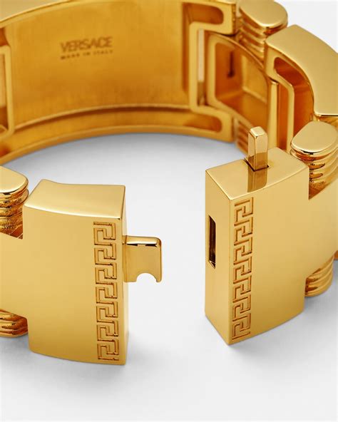 versace logo bracelet|versace bracelet 18k gold.